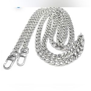 🔥NWT 🔥REPLACEMENT CHAIN SILVER OR GOLD.